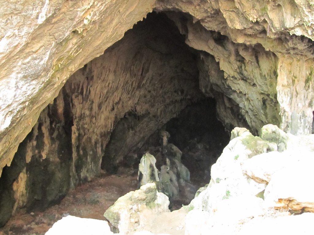 пещера Скотино